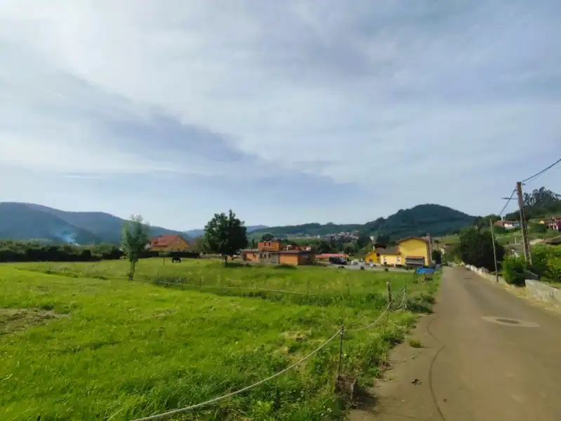 Residencial en venda en Pravia