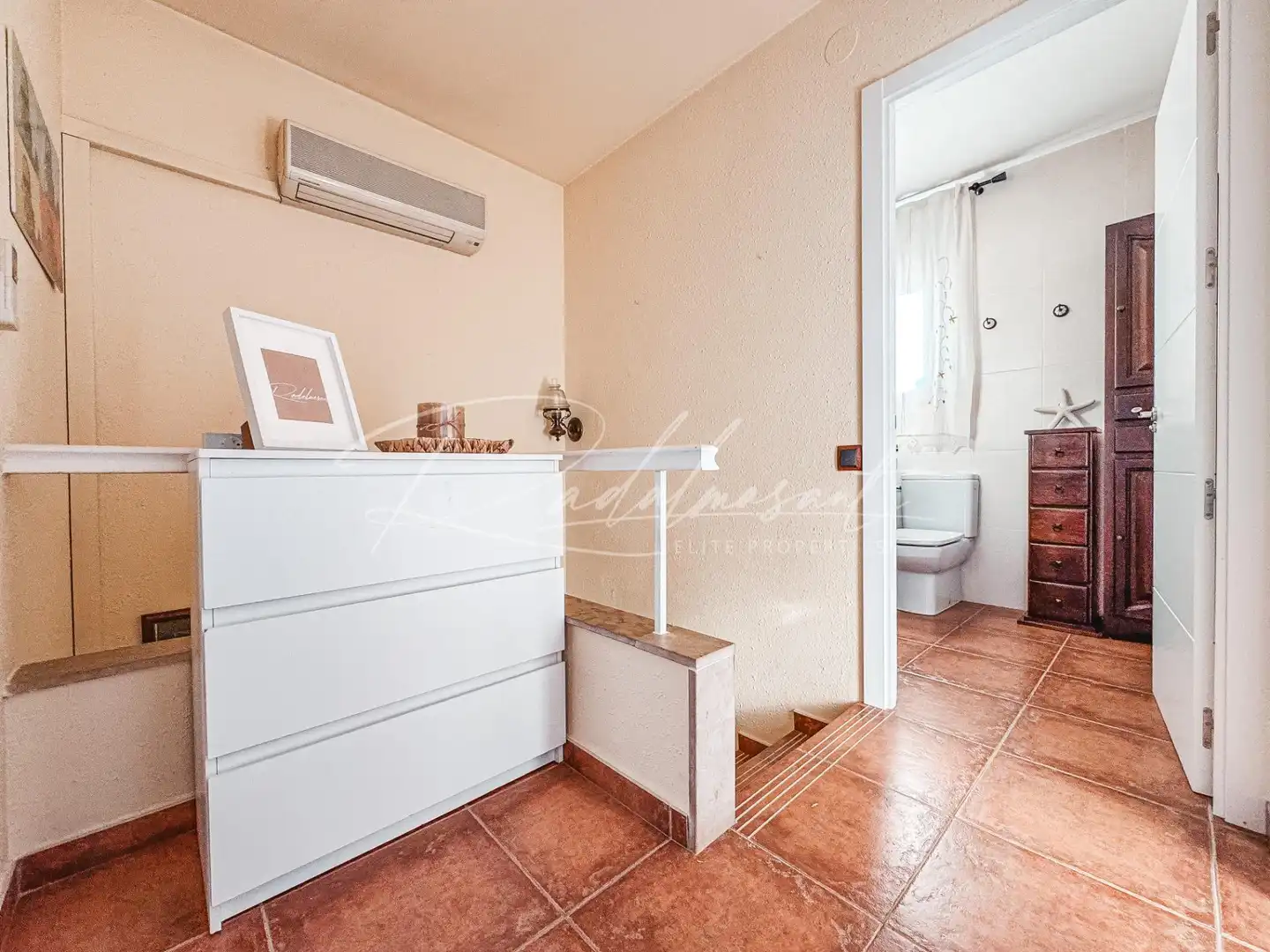 Schlafzimmer von Einfamilien-Reihenhaus zum Verkauf in Cambrils mit Klimaanlage, Heizung und Privatgarten