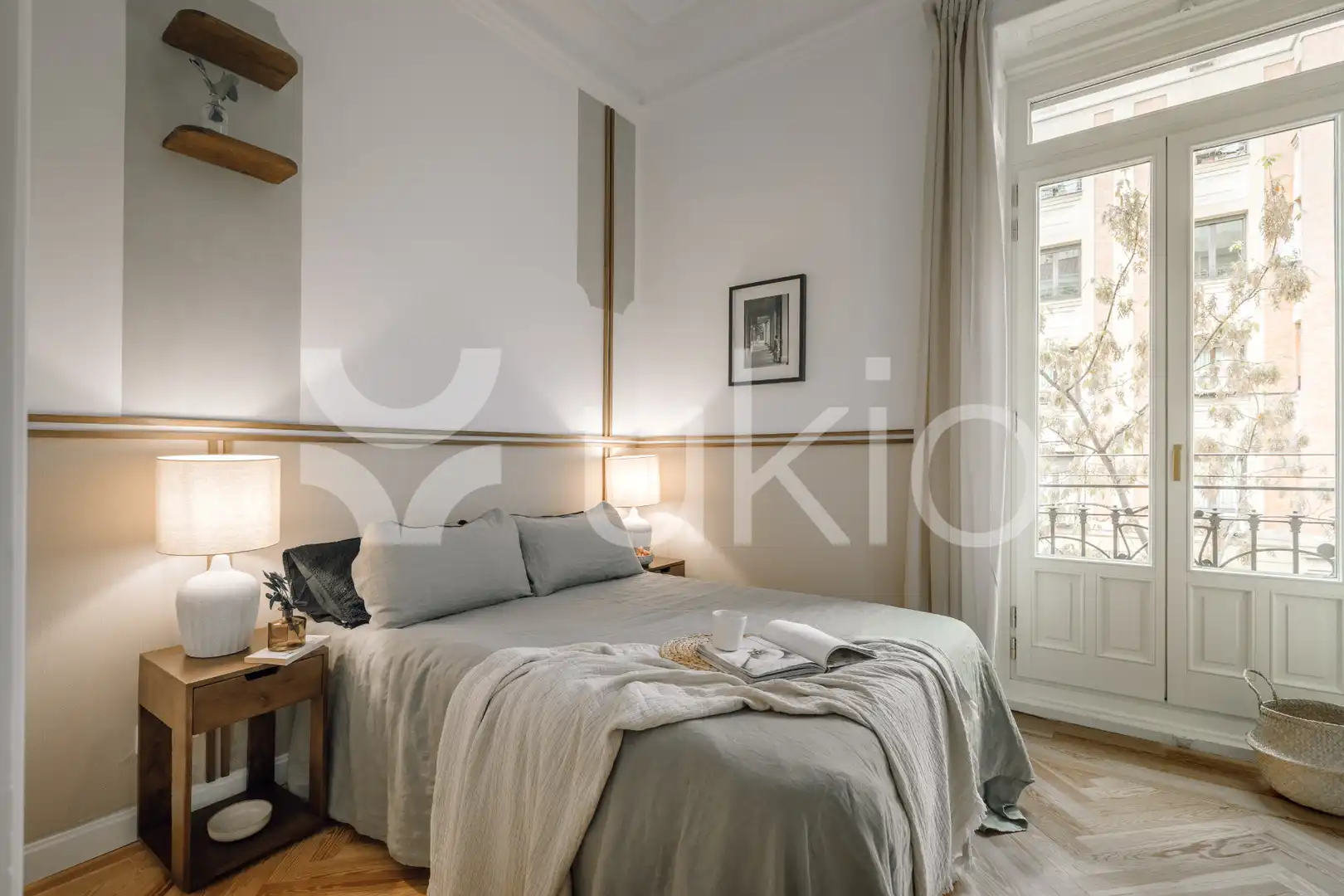 Habitación de Apartamento de alquiler en Madrid con Aire acondicionado, Calefacción y Amueblado