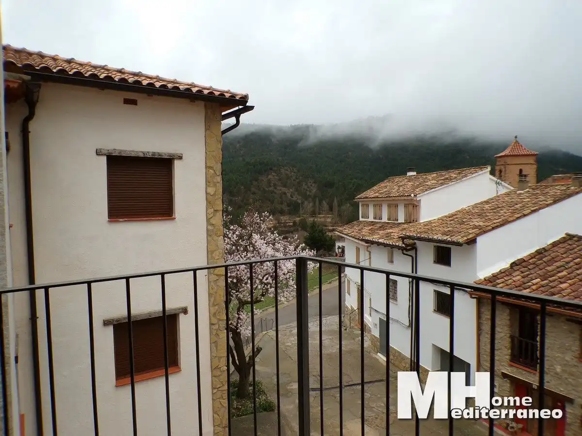 Terrassa de Pis en venda en Manzanera amb Calefacció i Terrassa
