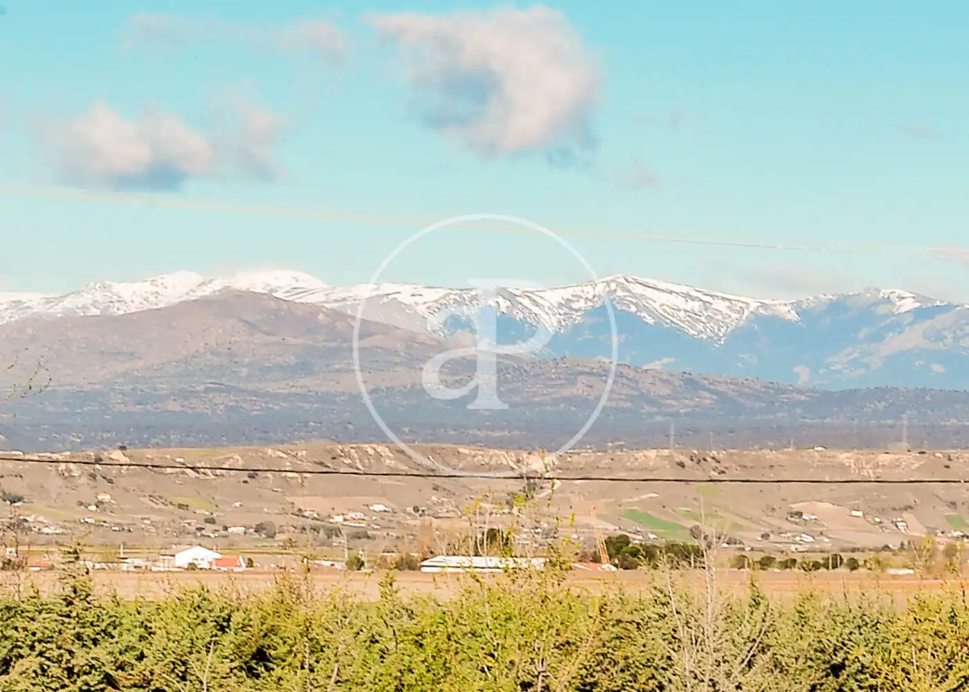 Vista exterior de Casa o xalet en venda en Fuente El Saz de Jarama amb Calefacció, Jardí privat i Terrassa