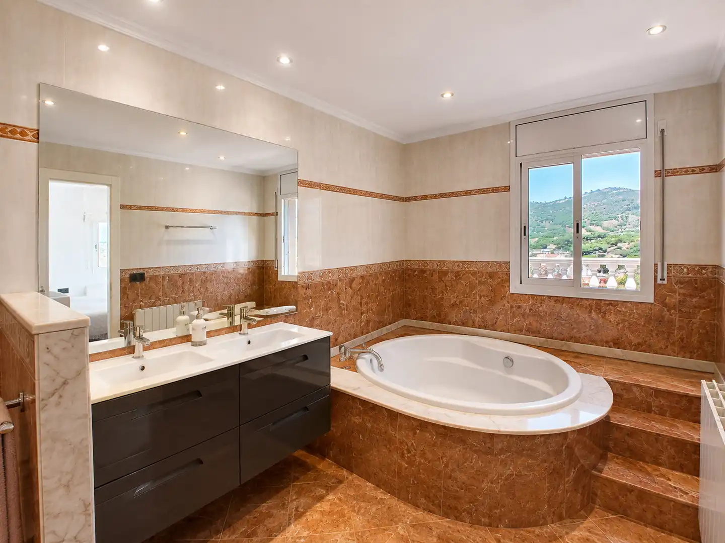 Detached house with pool for sale in Plaça de Catalunya, imagen 6