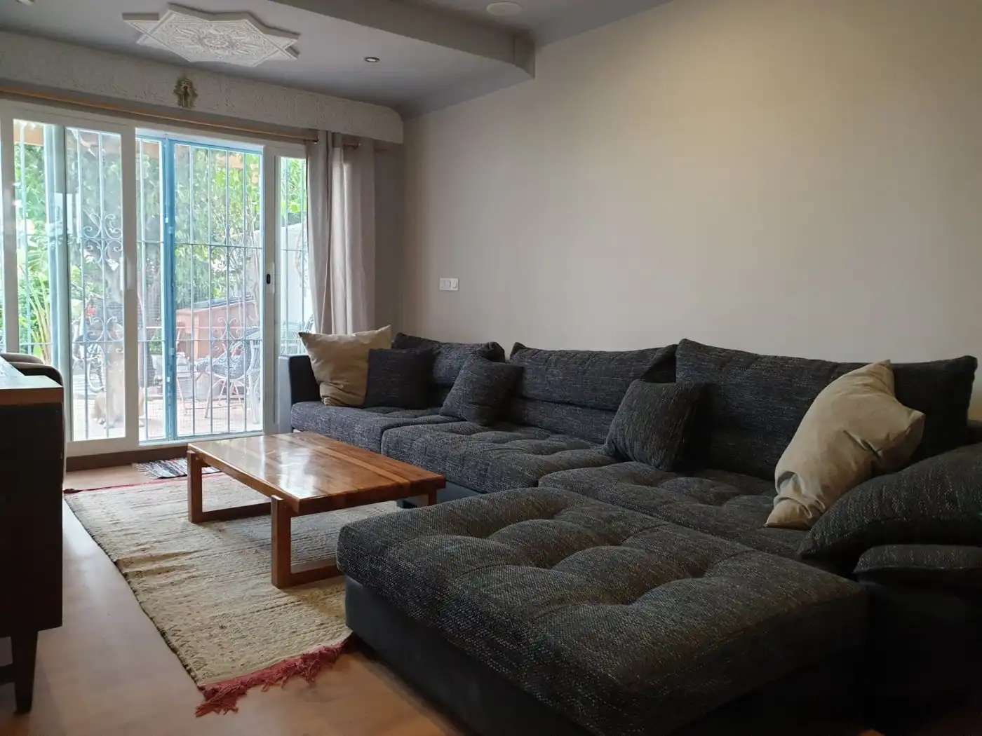 Living room of Houses for sale in Calpe / Calp  with Air Conditioner, Heating and Private garden