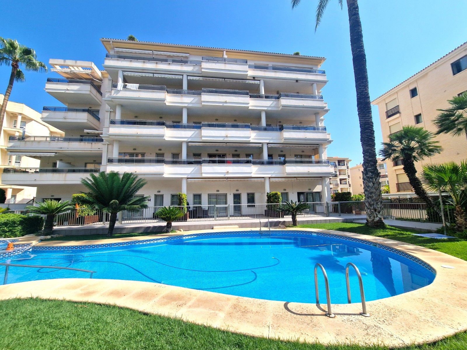 Exterior view of Flat for sale in L'Alfàs del Pi  with Air Conditioner, Heating and Terrace