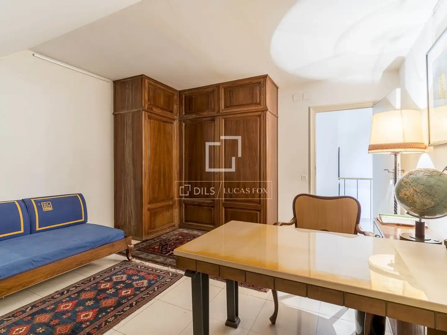 Habitación de Casa o chalet en venta en Barcelona con Calefacción, Jardín privado y Trastero