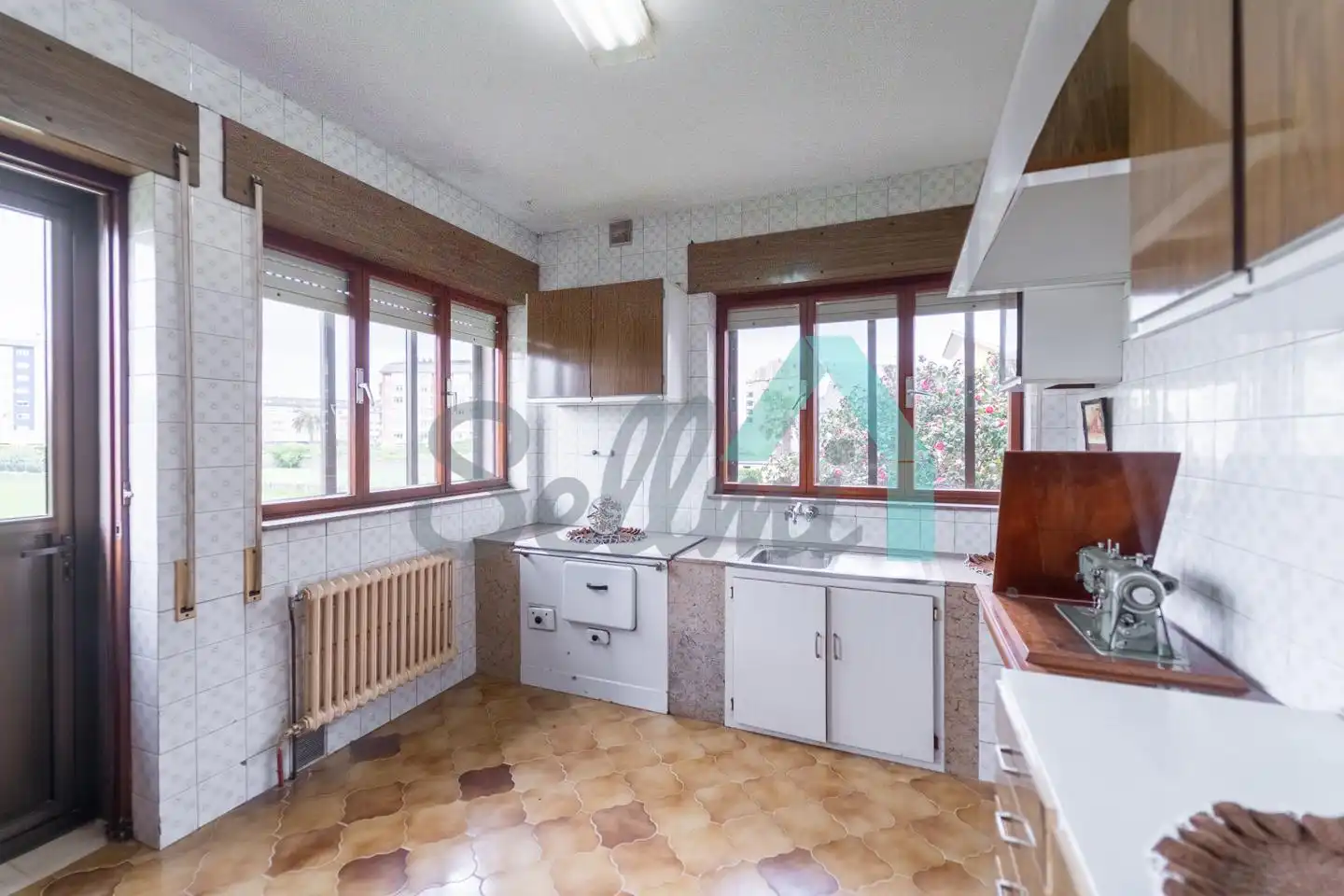 Cocina de Casa o chalet en venta en Ribadeo con Calefacción, Jardín privado y Parquet