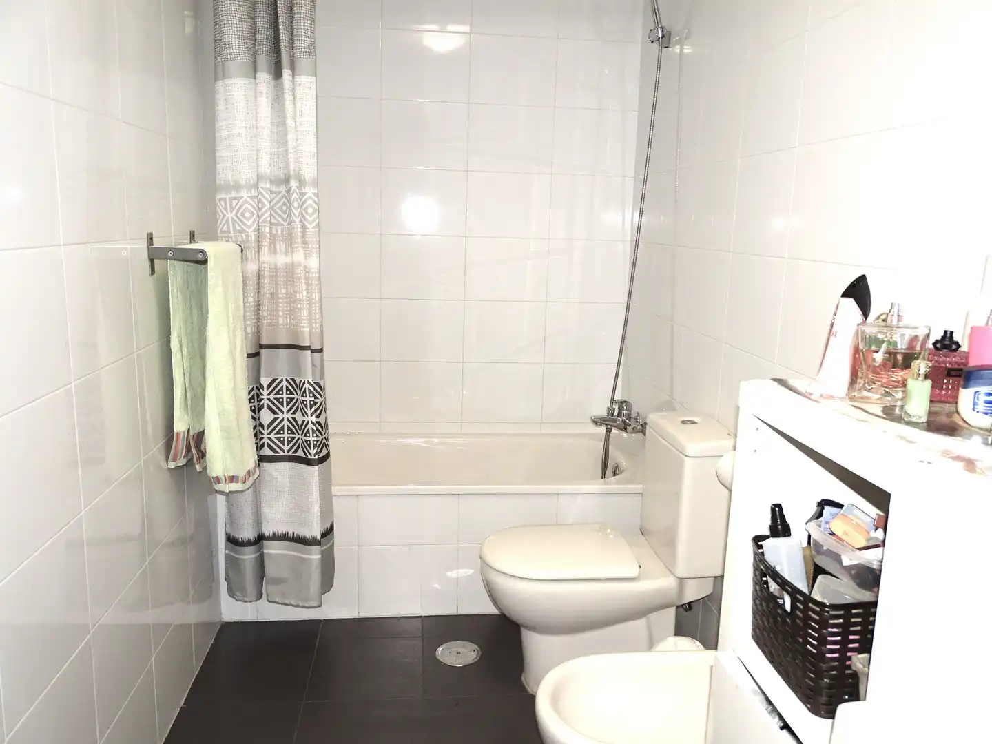 Bathroom of Flat for sale in Rincón de la Victoria  with Air Conditioner, Parquet flooring and Terrace