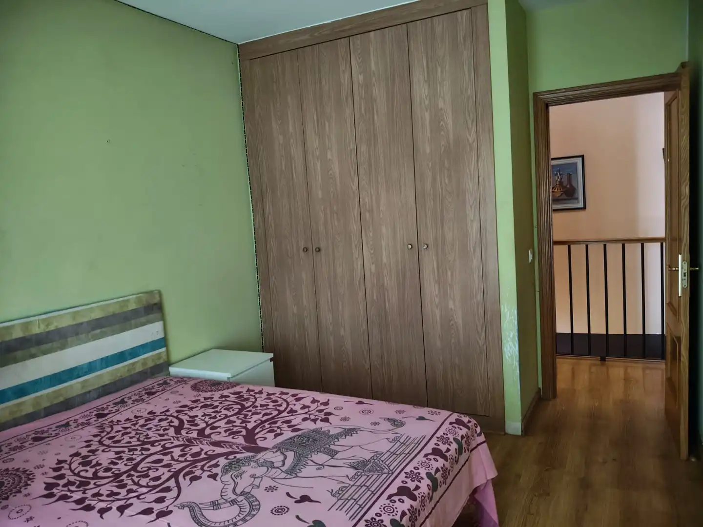 Dormitori de Casa adosada en venda en Yebes amb Calefacció, Jardí privat i Traster