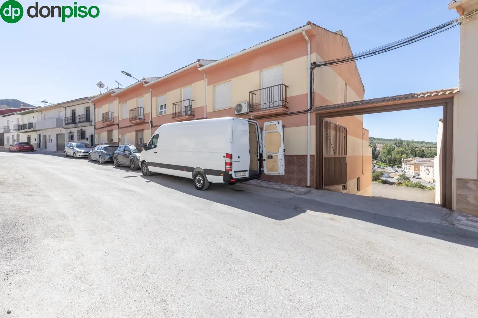Detached homes for sale in Calle Viejo de Charilla, 43, Alcalá la Real