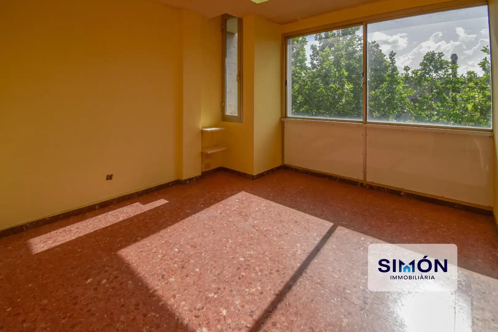 Local comercial en venda a Centre - Passeig i Rodalies