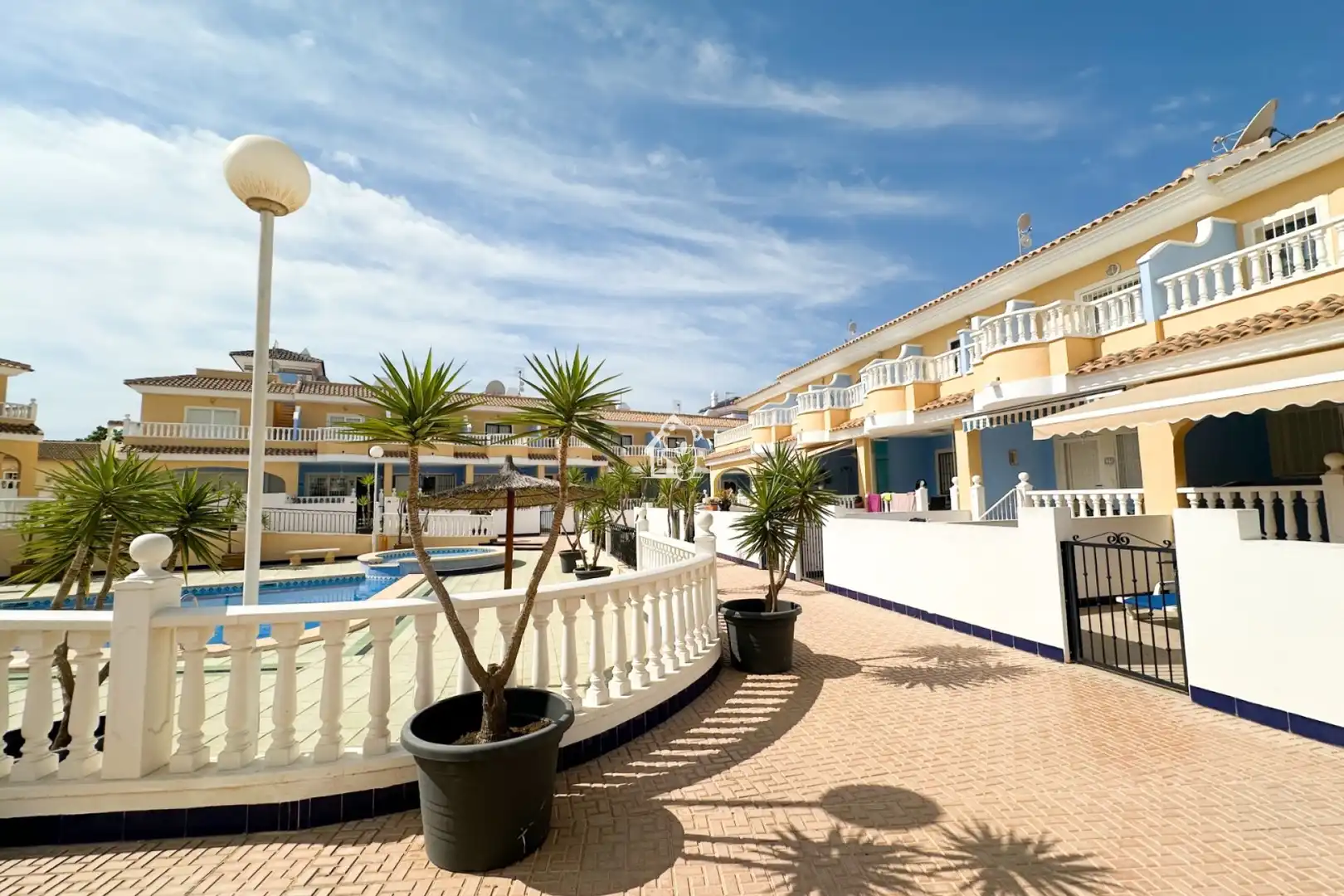 Vista exterior de Apartamento de alquiler en Rojales con Aire acondicionado, Terraza y Piscina