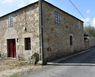 Vista exterior de Casa o xalet en venda en Guntín amb Terrassa