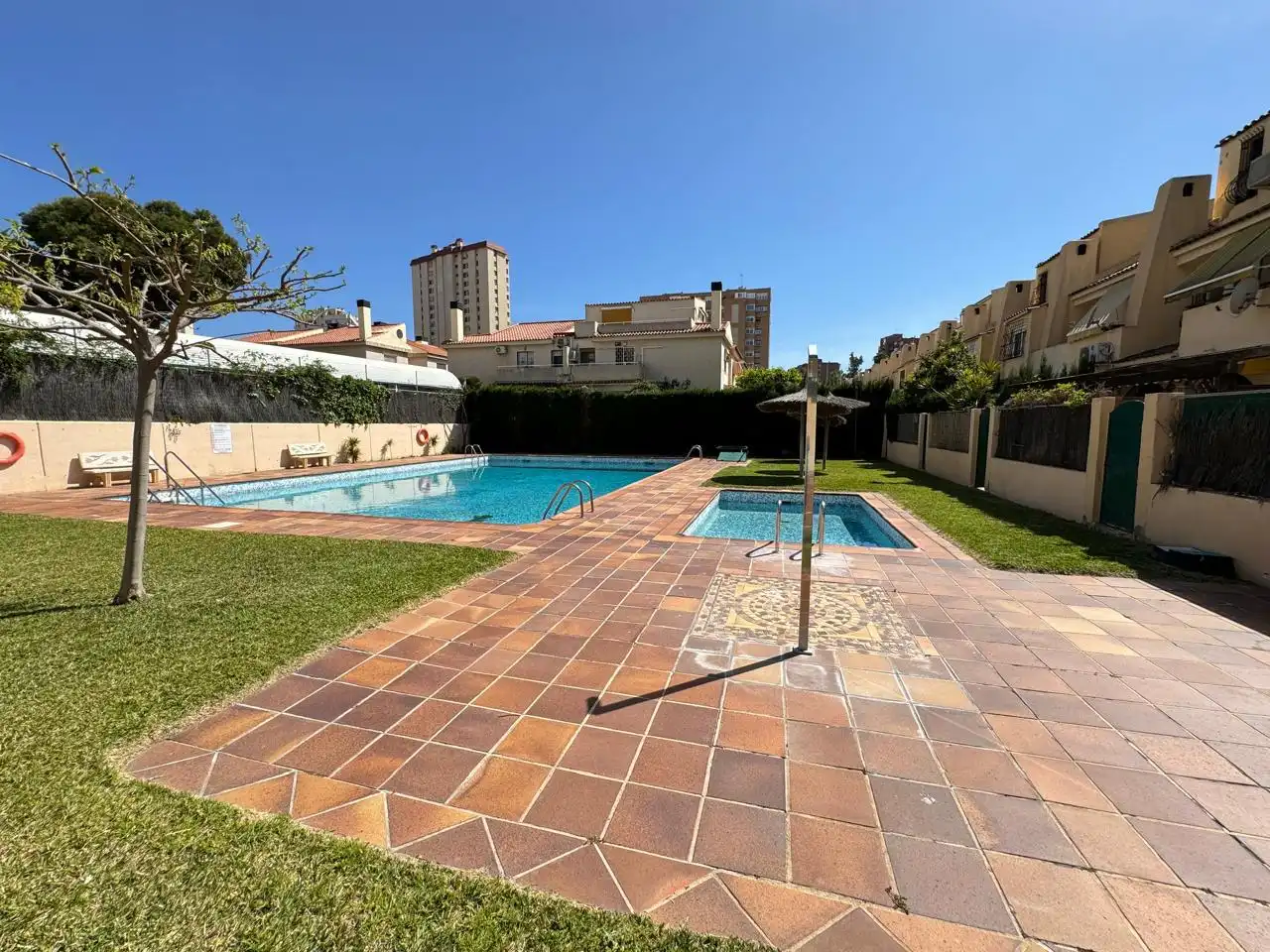 Swimming pool of Detached homes for sale in Alicante / Alacant  with Air Conditioner, Heating and Terrace