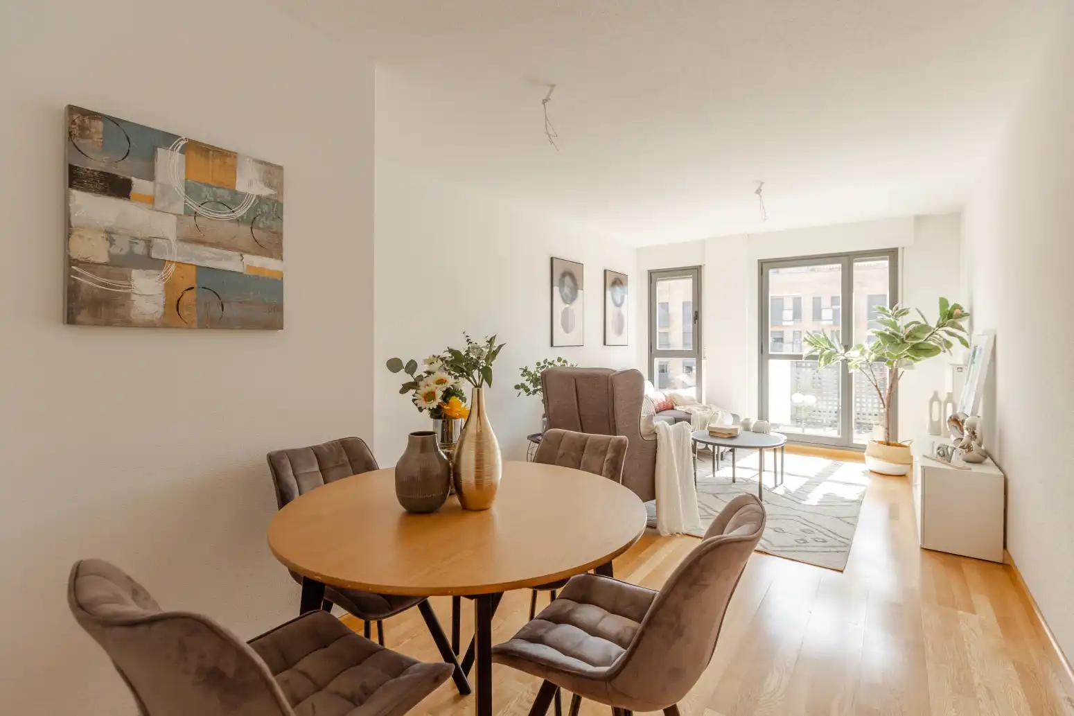 Comedor de Piso en venta en  Pamplona / Iruña con Calefacción, Jardín privado y Parquet