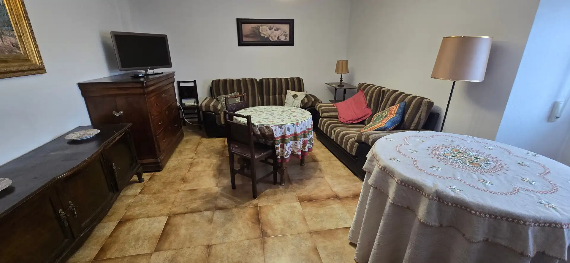 Wohnzimmer von Wohnung zur Miete in Villacastín mit Heizung, Möbliert und Ofen
