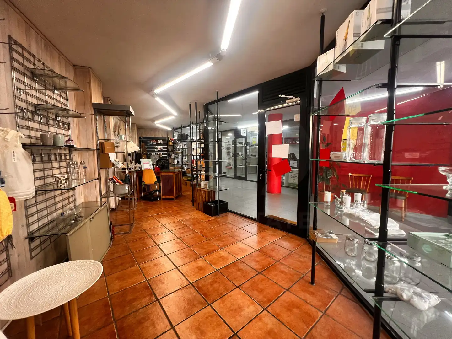 Local de lloguer en Vallirana