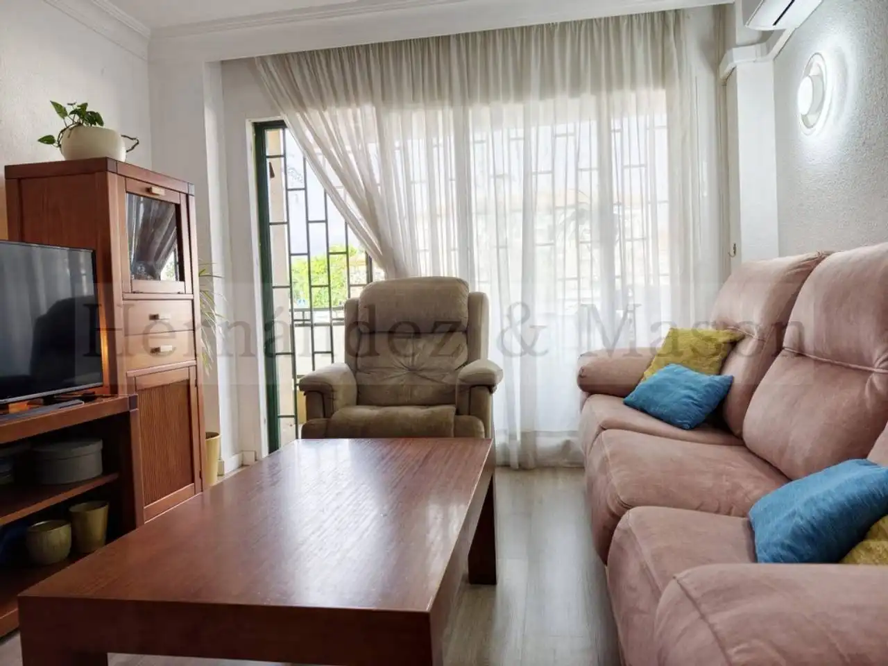 Living room of Flat for sale in Málaga  with Terrace and Storage room