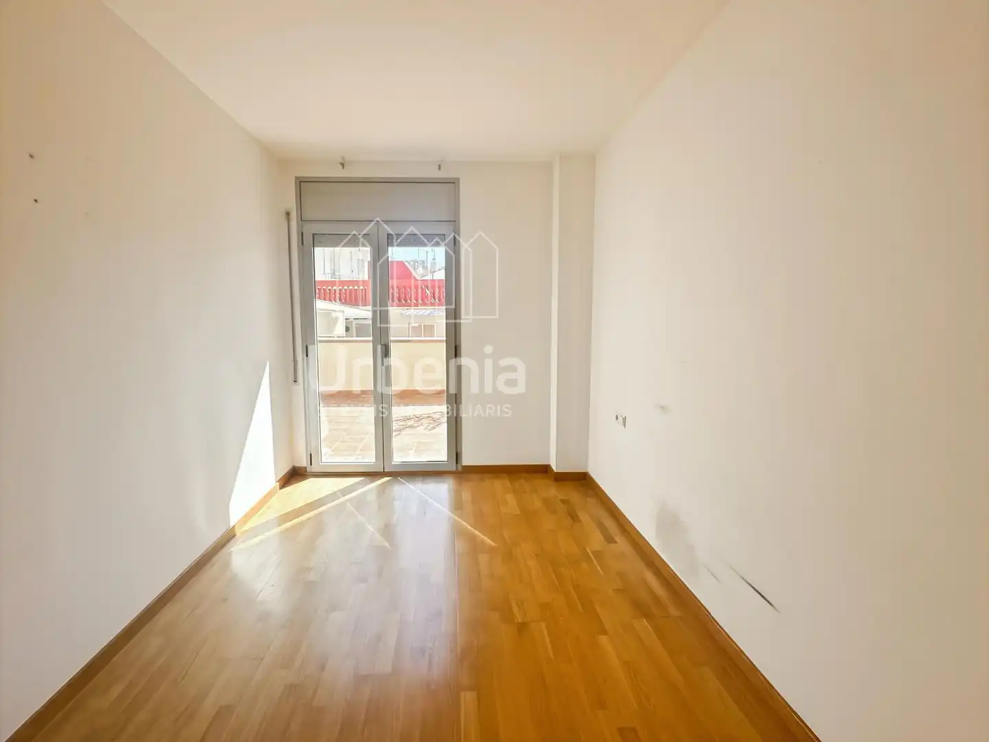 Habitación de Piso en venta en Mataró con Calefacción, Terraza y Trastero
