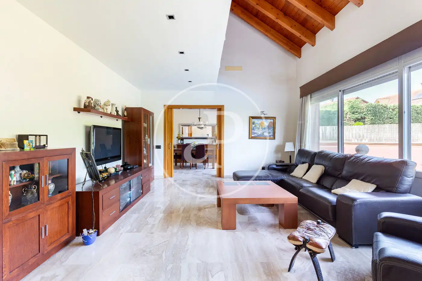 Living room of Houses for sale in Sant Cugat del Vallès  with Air Conditioner, Heating and Private garden