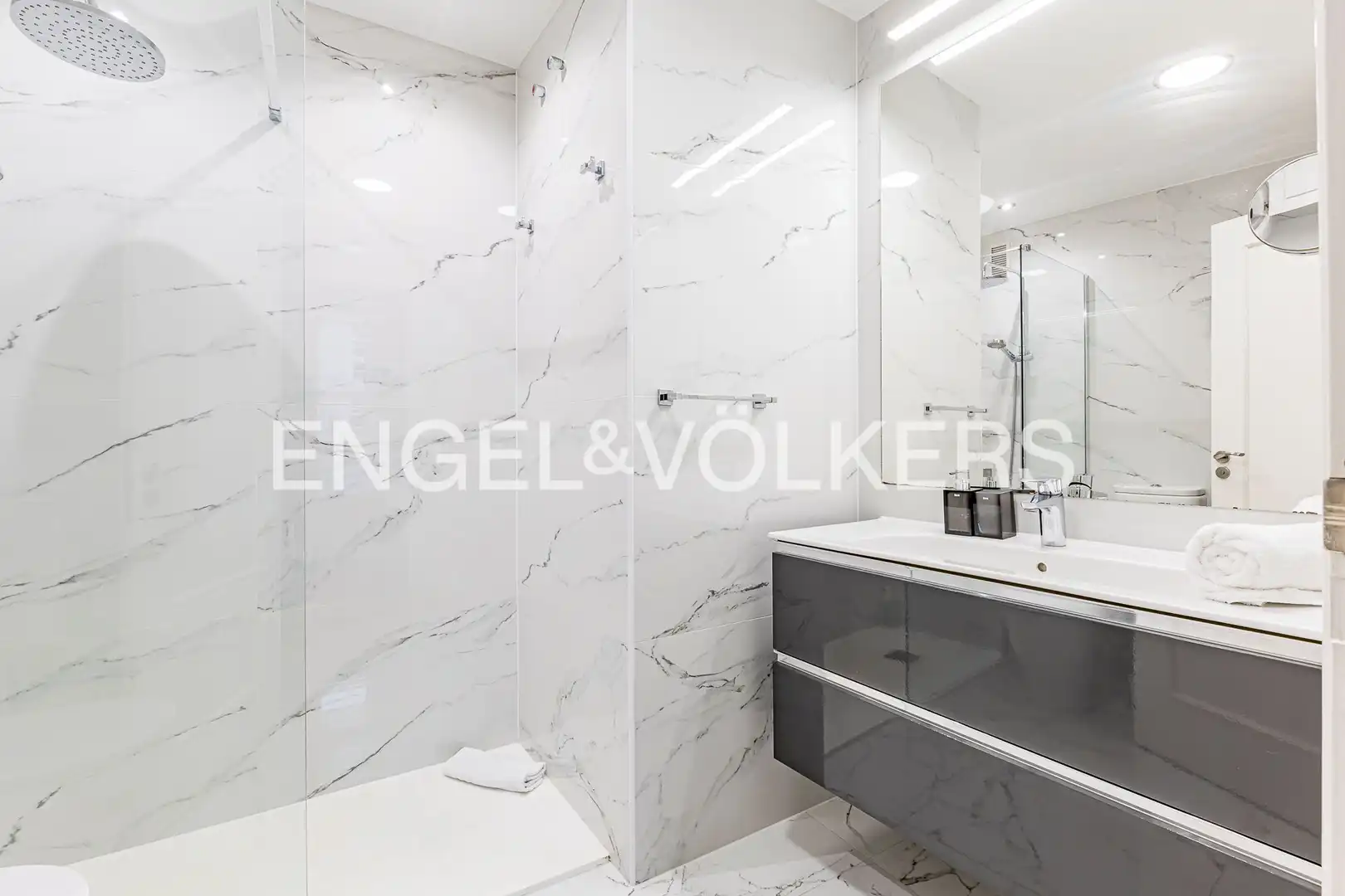 Appartamento con balcone in vendita a Eixample, imagen 24
