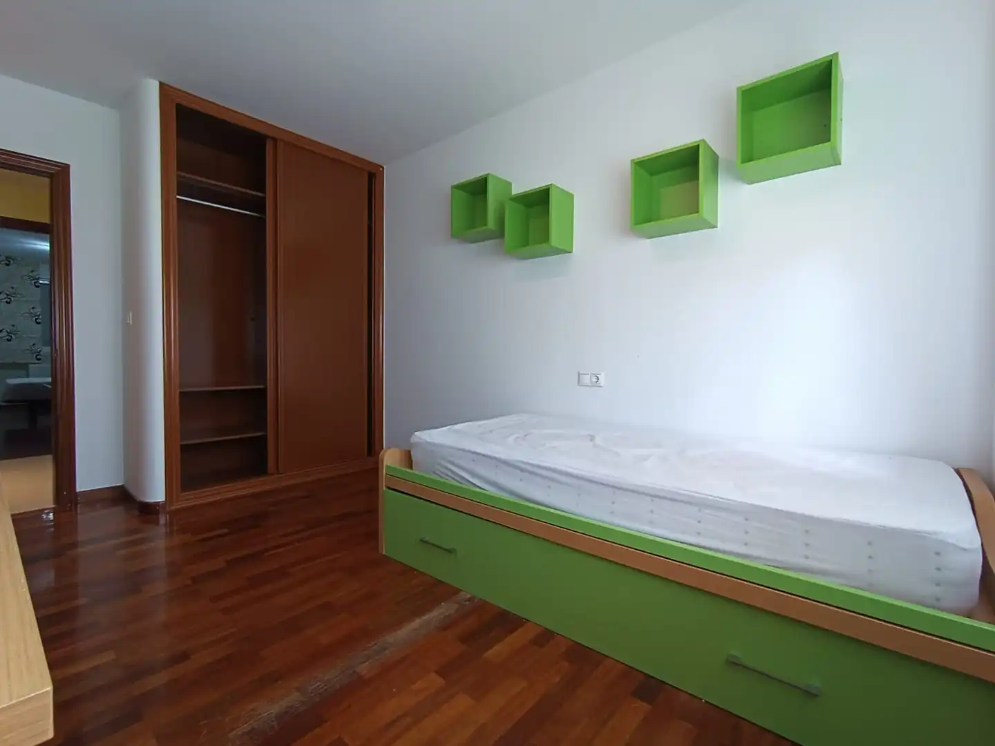 Schlafzimmer von Wohnungen zum Verkauf in Narón mit Möbliert