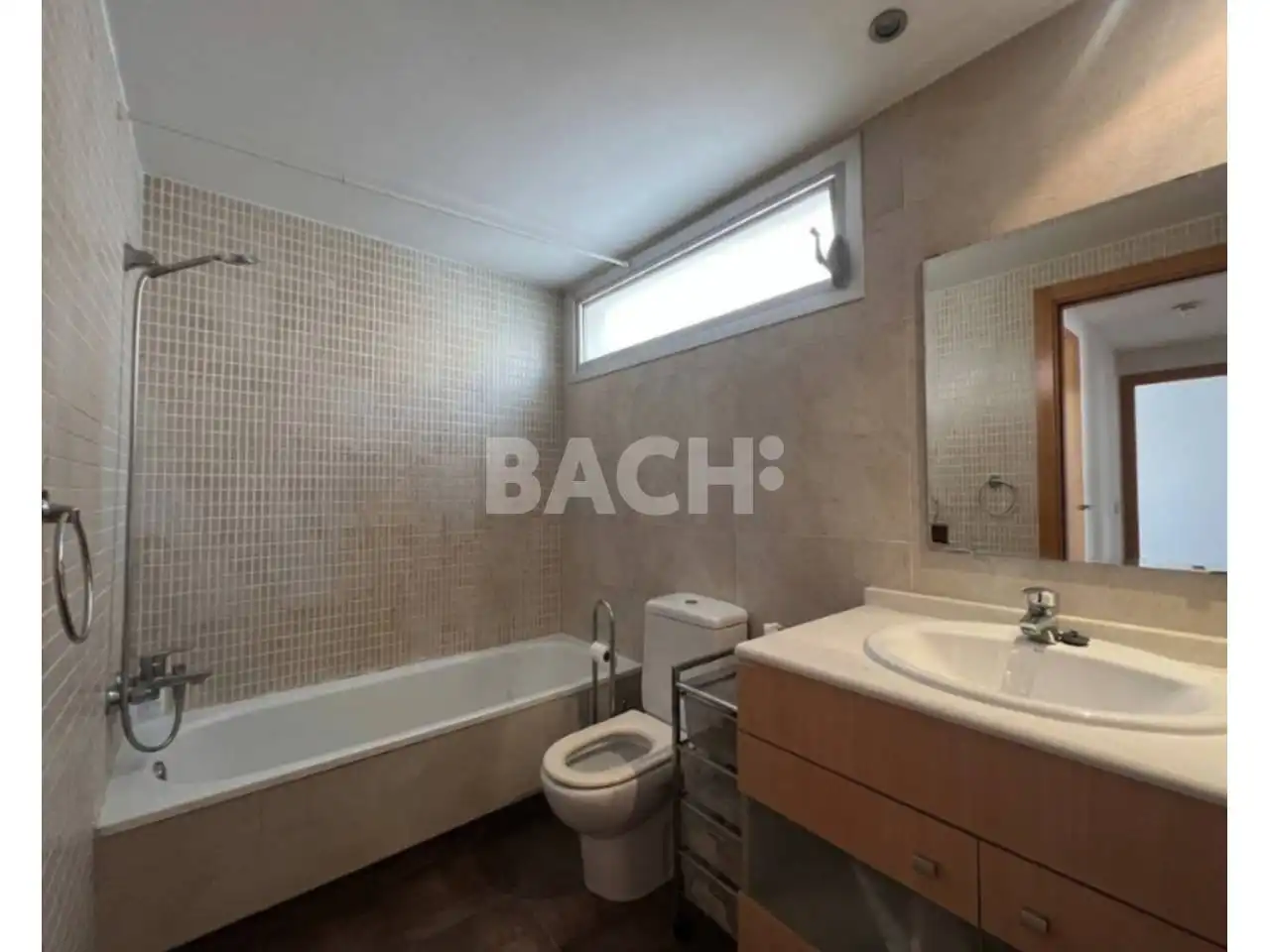 Bathroom of Flat for sale in Vic  with Heating, Parquet flooring and Balcony