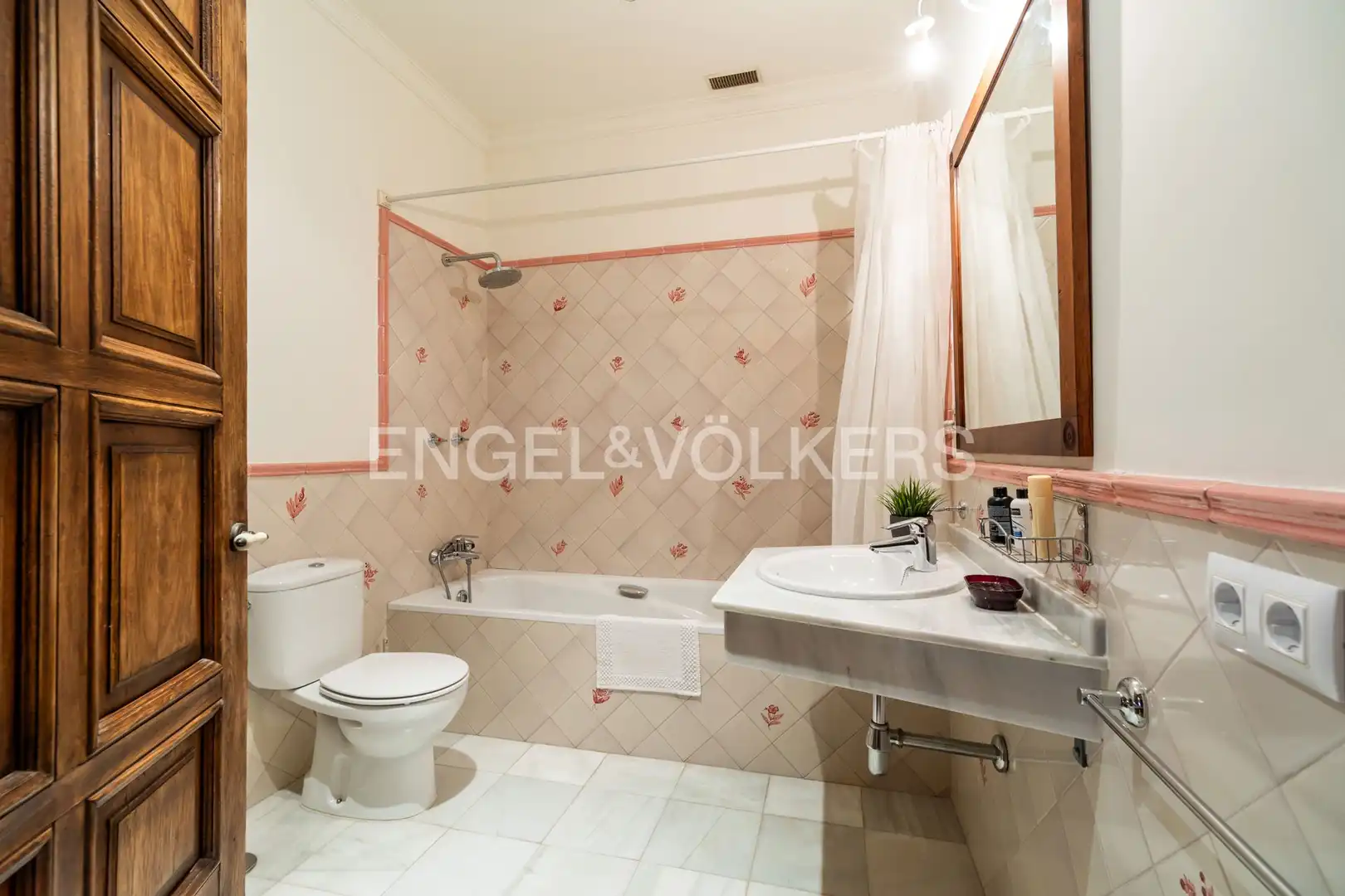 Baño de Casa o chalet de alquiler en Sanlúcar de Barrameda con Aire acondicionado, Calefacción y Terraza