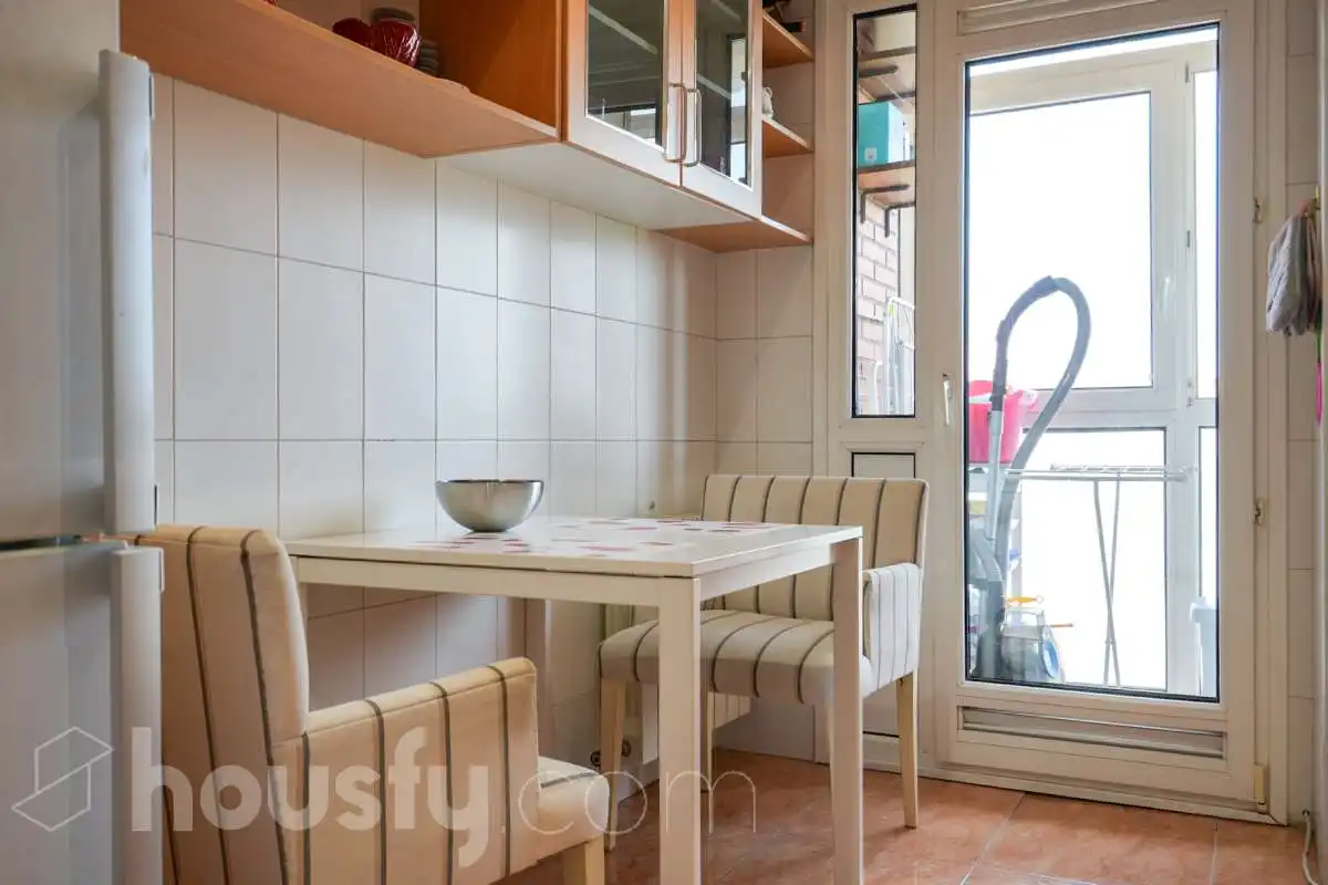 Kitchen of Flat for rent in Madrid  with Air Conditioner, Heating and Furnished