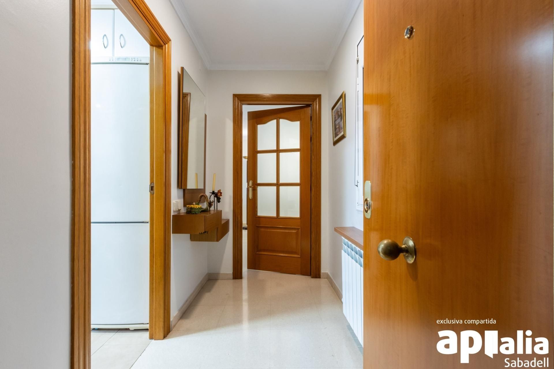 Flat for sale in Sabadell  with Air Conditioner and Balcony
