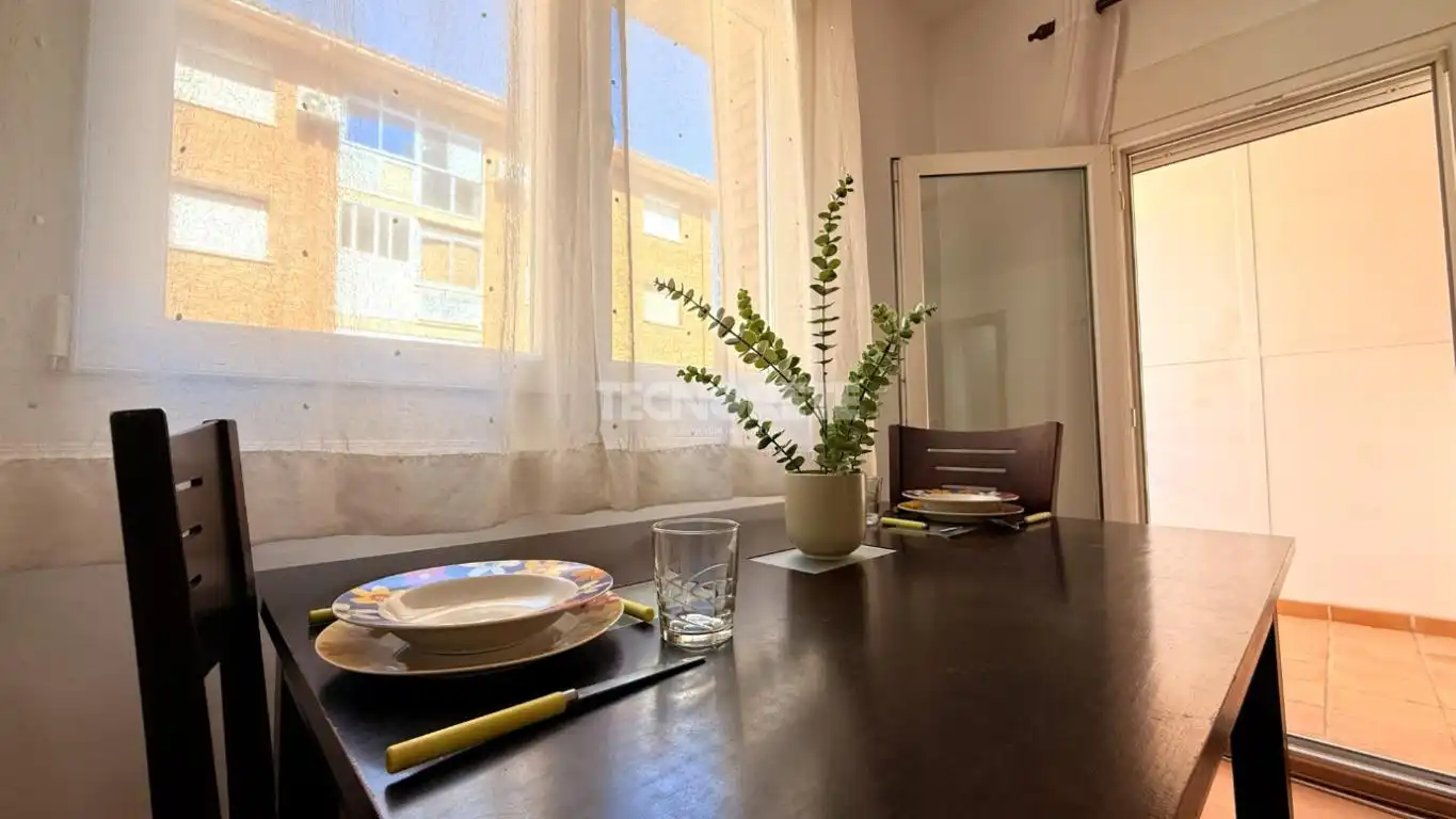 Piso con terraza en venta en Los Valles - Sanz Vázquez - El Fuerte