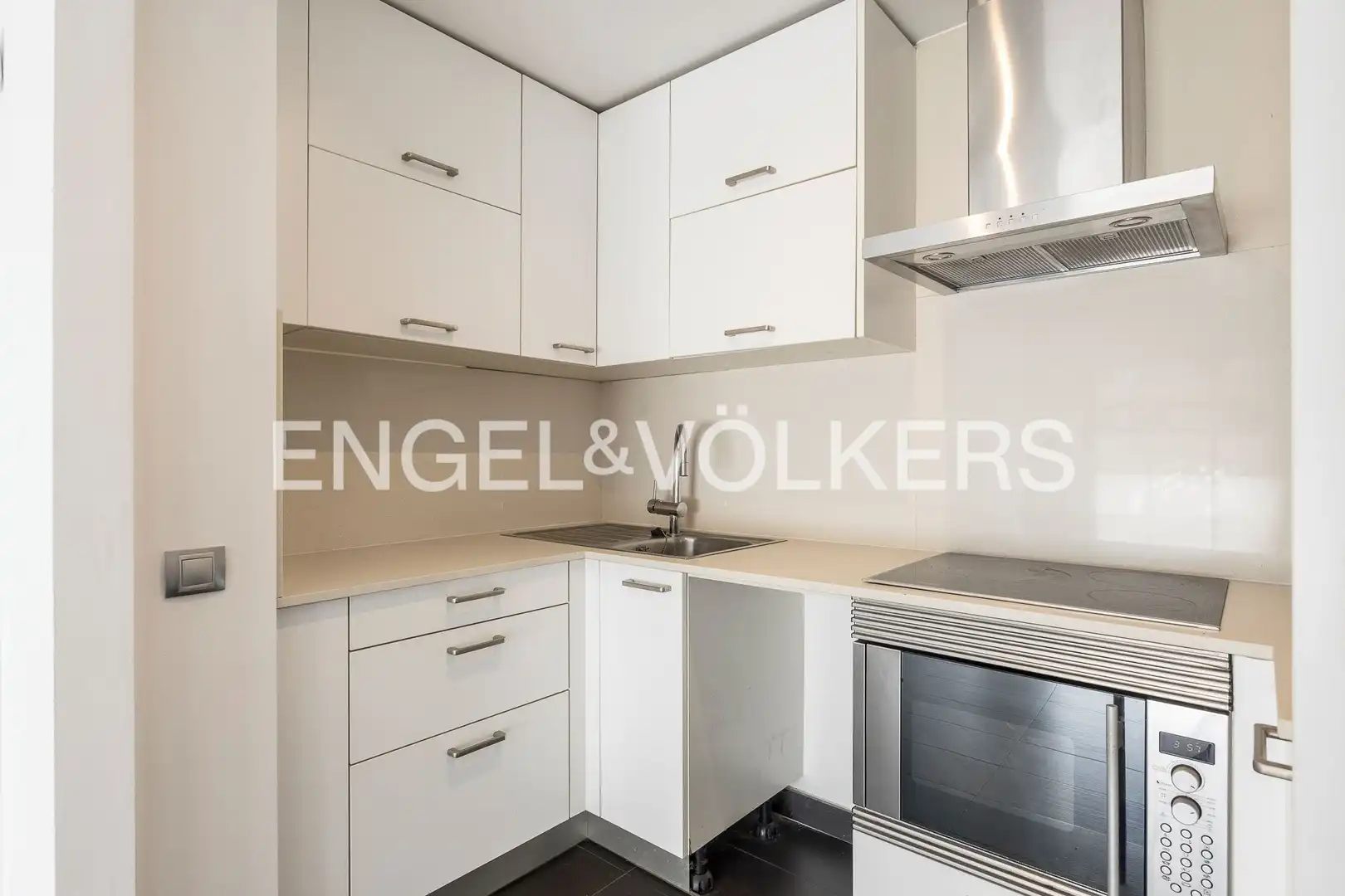 Kitchen of Flat for sale in Barcelona  with Air Conditioner, Heating and Swimming Pool