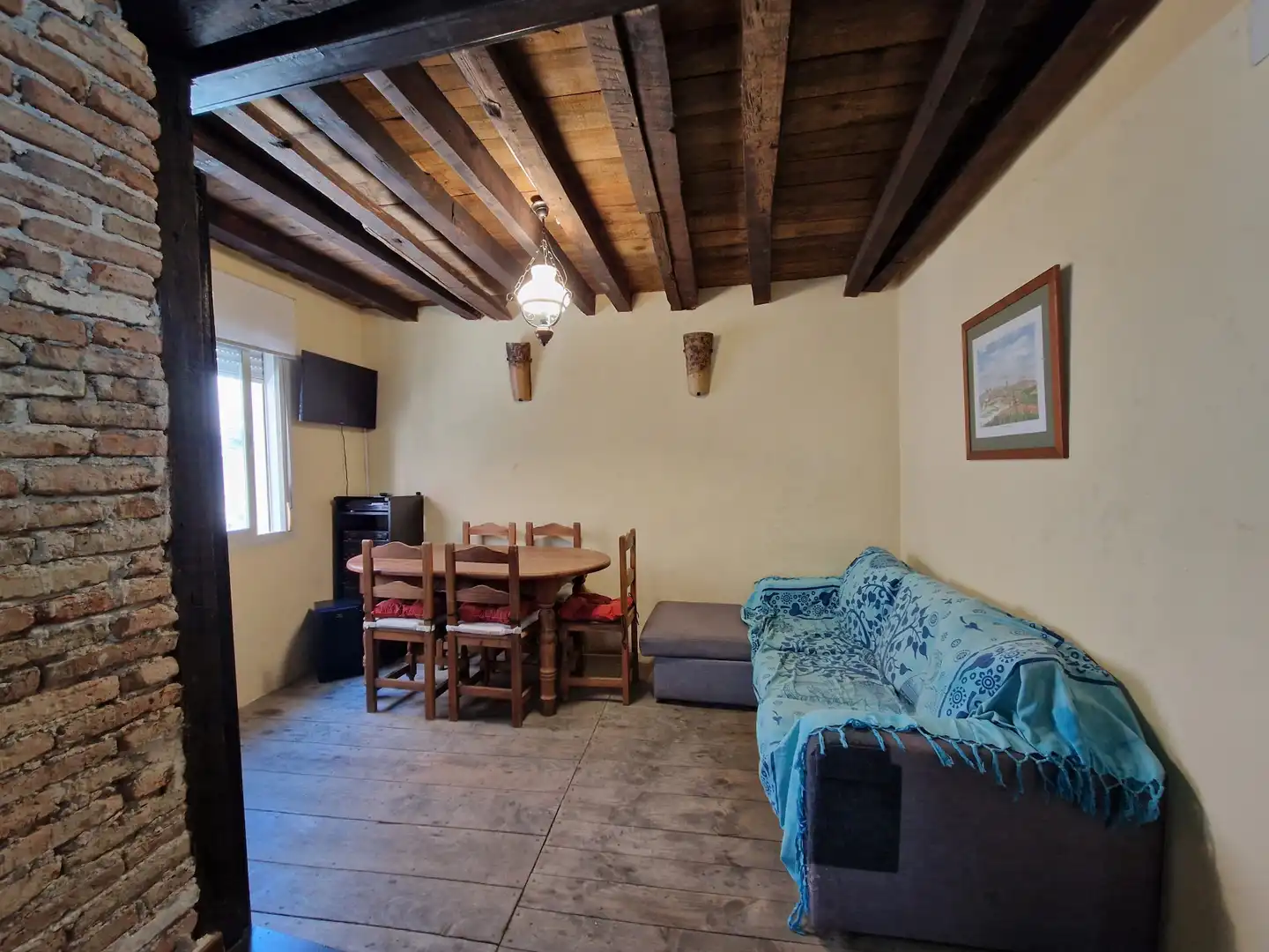 Sala d'estar de Finca rústica en venda en El Hornillo  amb Aire condicionat, Calefacció i Moblat