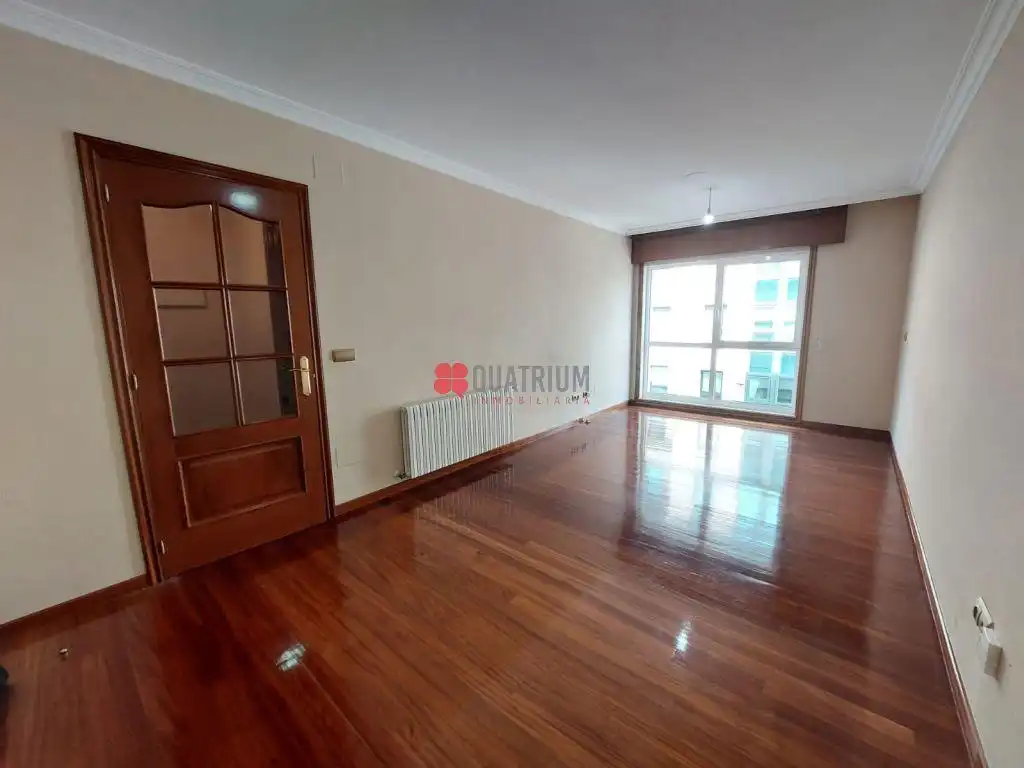 Schlafzimmer von Wohnung zur Miete in Castiñeiriño - Cruceiro de Sar