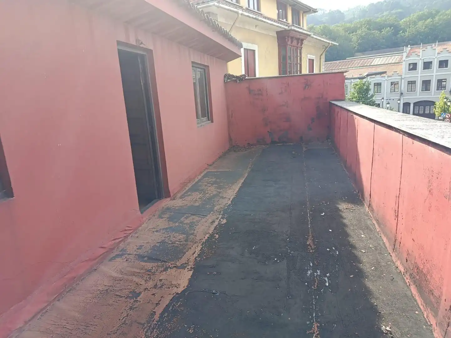 Terrassa de Pis en venda en Oviedo  amb Terrassa i Moblat