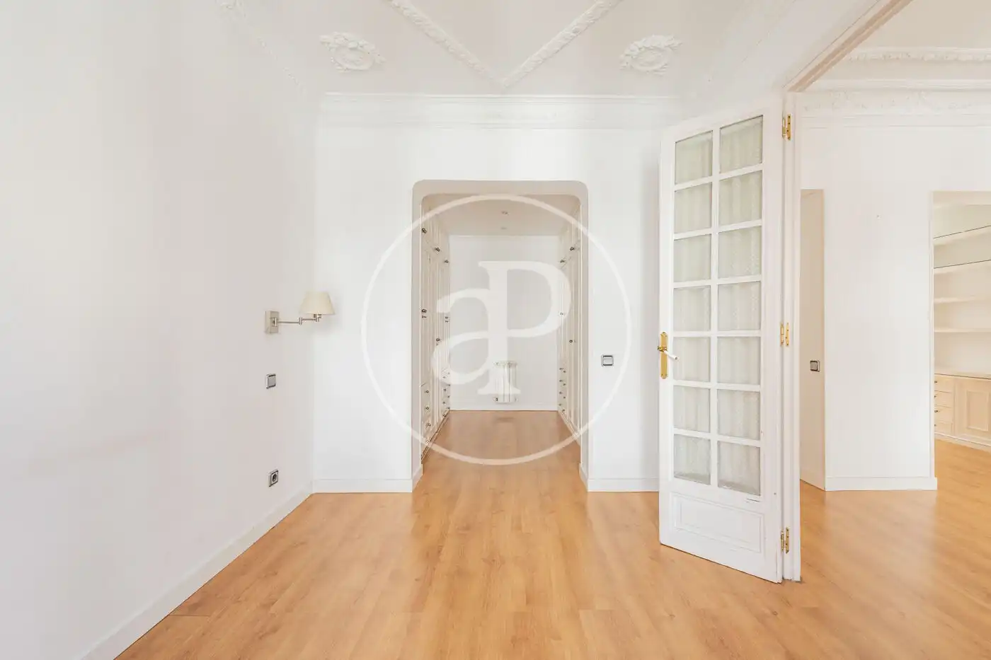 Flat with terrace for sale in Calle de Manuel Cortina, imagen 10