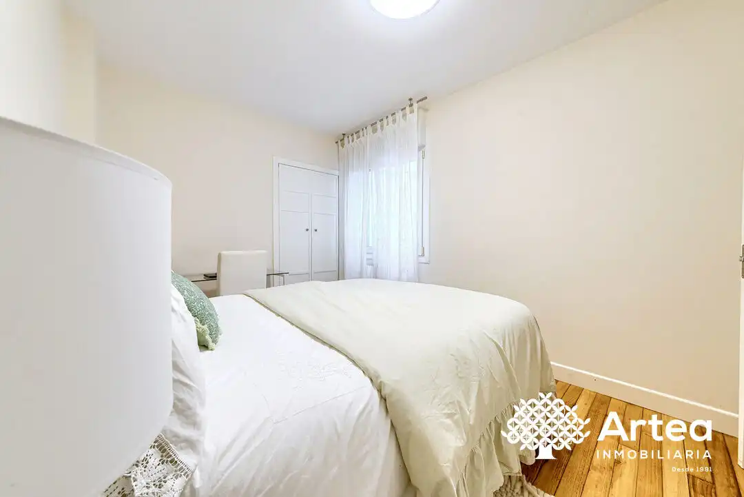 Flat for sale in Zorrotza