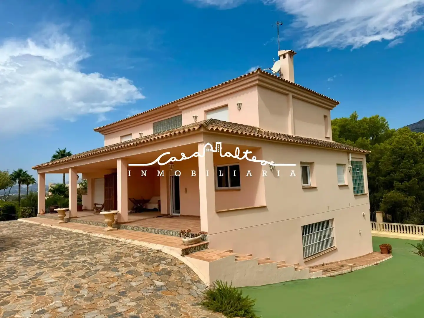 Vista exterior de Casa o chalet de alquiler en Altea con Calefacción, Jardín privado y Terraza