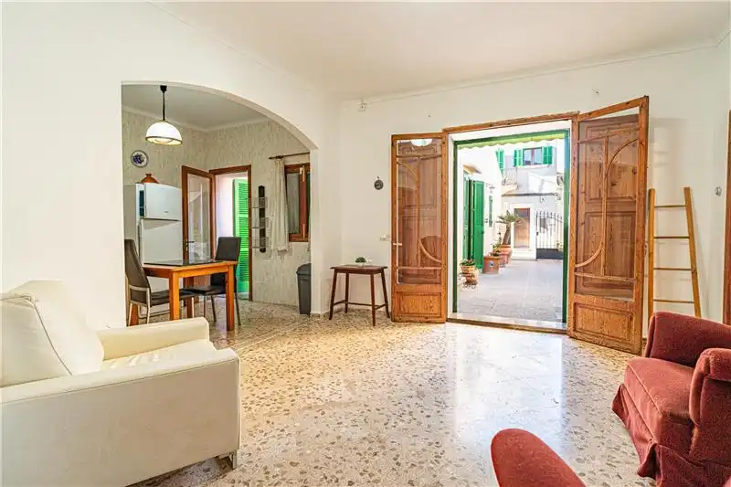 Vista exterior de Casa o xalet en venda en Petra amb Terrassa