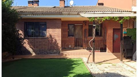 Photo 2 of Single-family semi-detached for sale in Uruñuela, La Rioja
