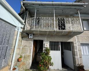 Vista exterior de Casa o xalet en venda en Paderne de Allariz amb Jardí privat i Balcó