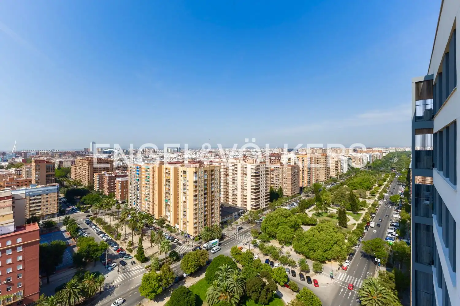 Exterior view of Flat for rent in Valencia  with Air Conditioner, Heating and Terrace