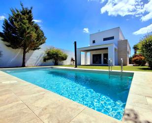 Piscina de Casa o xalet en venda en Conil de la Frontera amb Terrassa, Piscina i Balcó