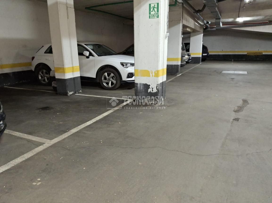 Parking of Garage for sale in  Madrid Capital  with Alarm
