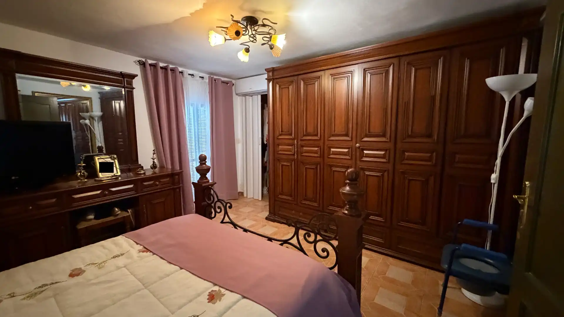 Habitación de Casa o chalet en venta en Úbeda con Aire acondicionado, Terraza y Balcón