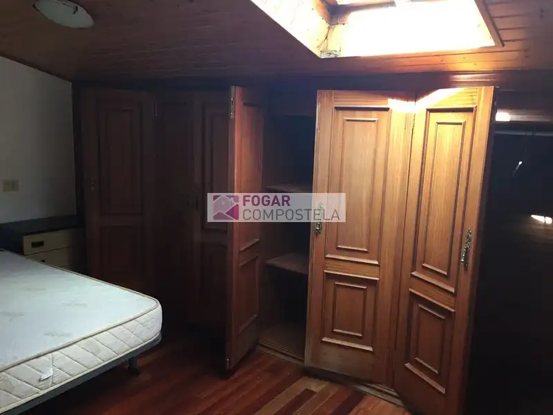 Bedroom of Flat for rent in Santiago de Compostela   with Furnished
