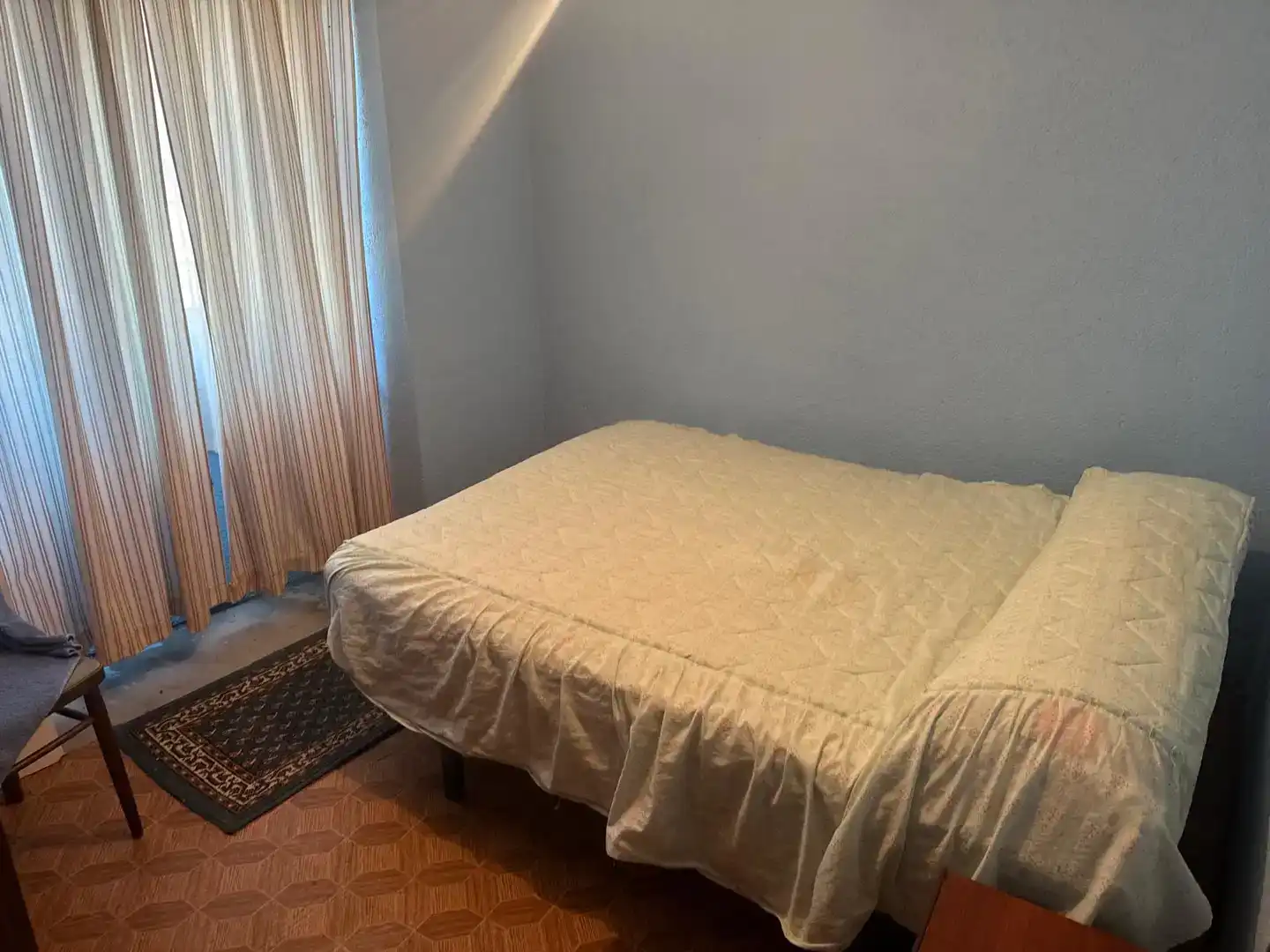 Dormitori de Casa adosada en venda en As Nogais  amb Jardí privat, Traster i Moblat