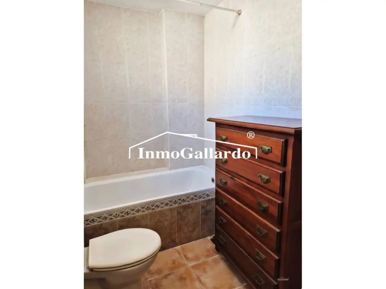 Dormitori de Casa adosada en venda en Vélez-Málaga amb Jardí privat i Piscina comunitària