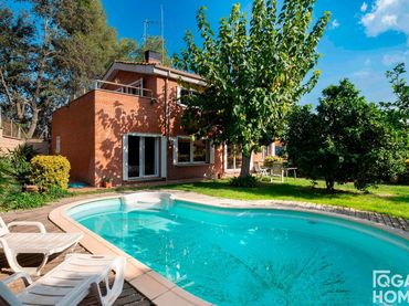 Villa avec piscine à vendre à salut