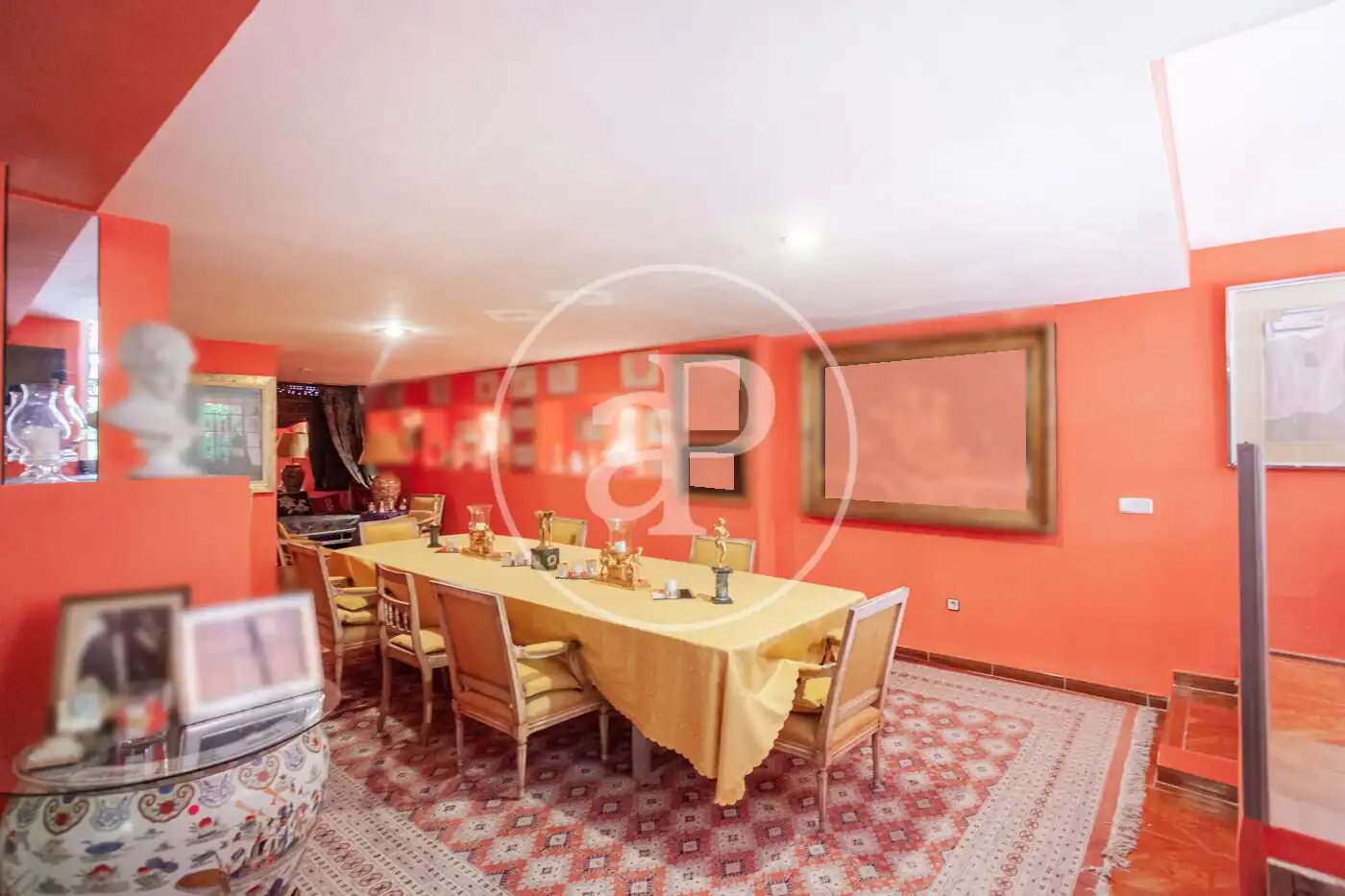 Menjador de Casa adosada en venda en Madrid amb Aire condicionat, Calefacció i Jardí privat