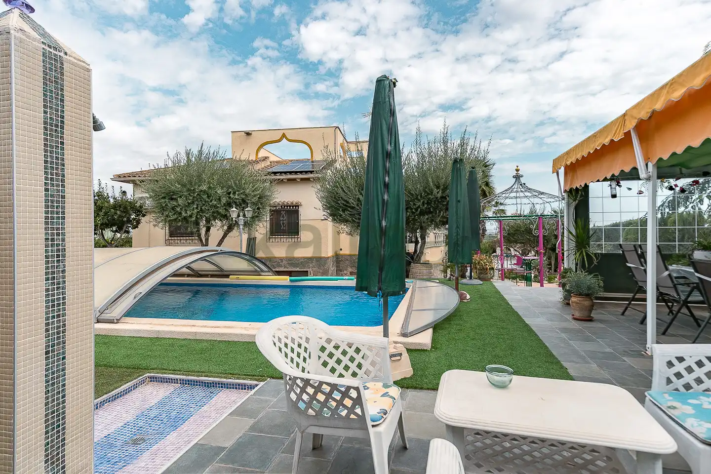 Houses for sale in Almoradí, Alicante
